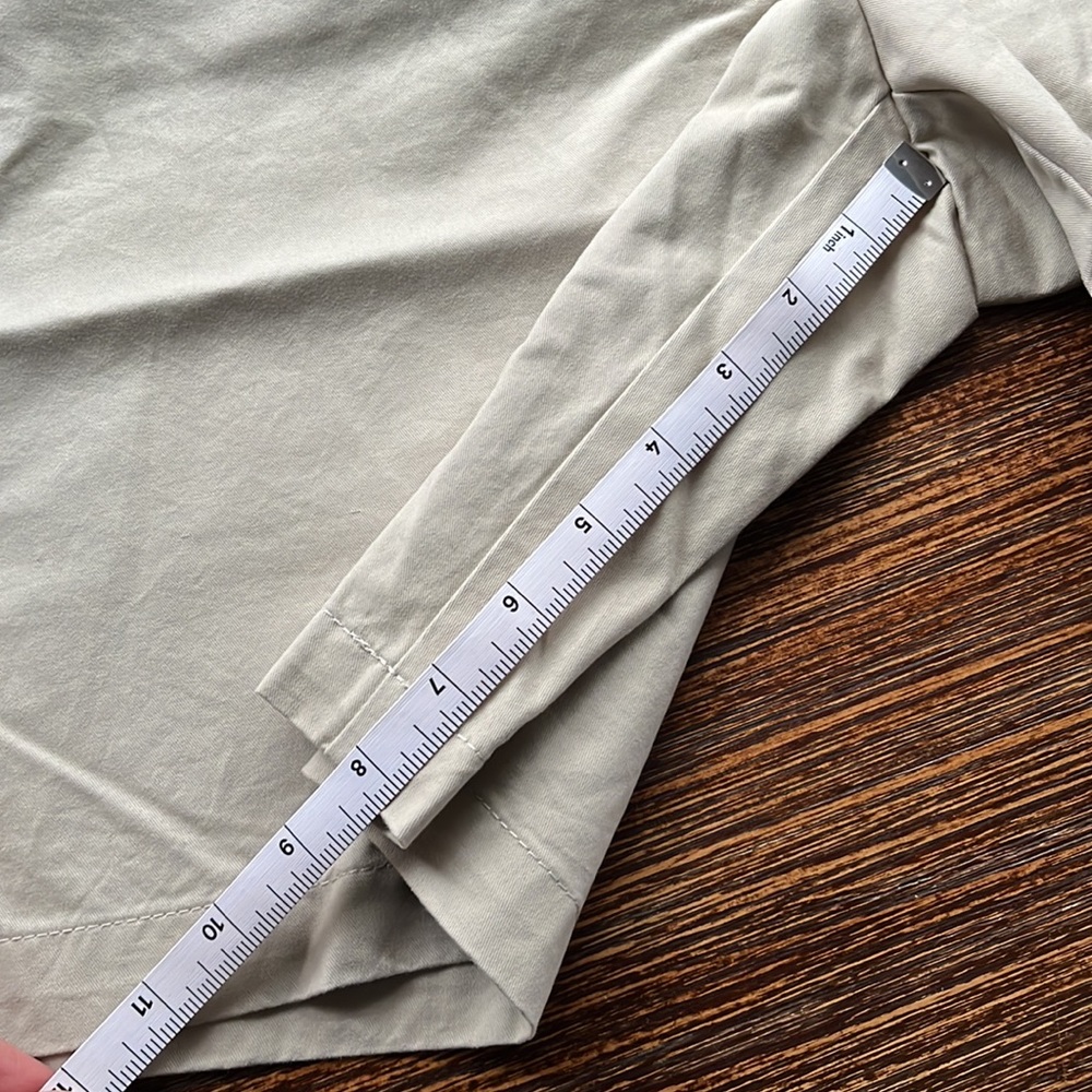 Tommy Hilfiger khaki color size 16 shorts - Picture 5 of 5